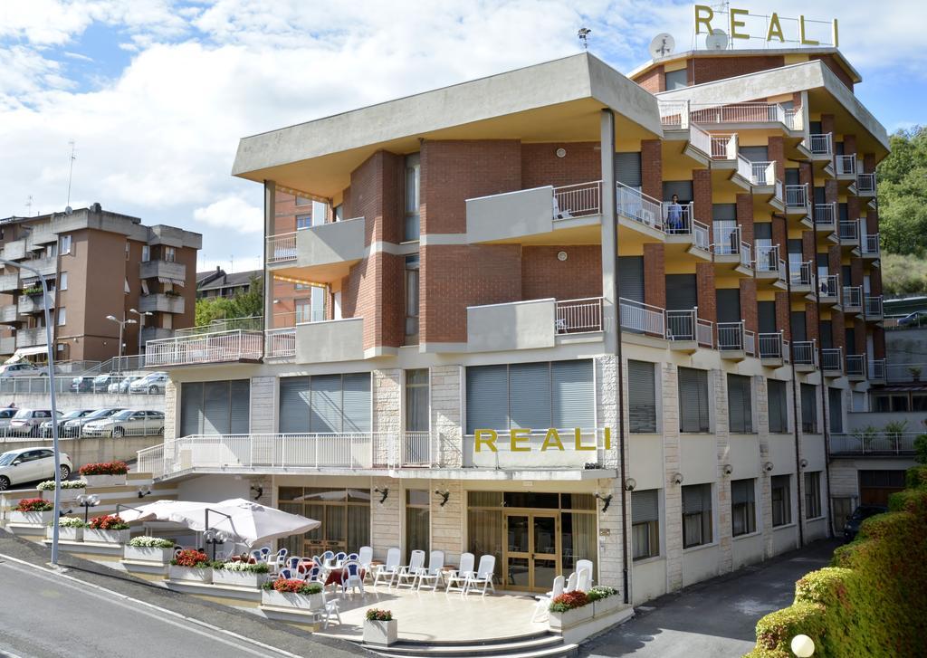 Hotel Reali Chianciano Terme Exterior foto