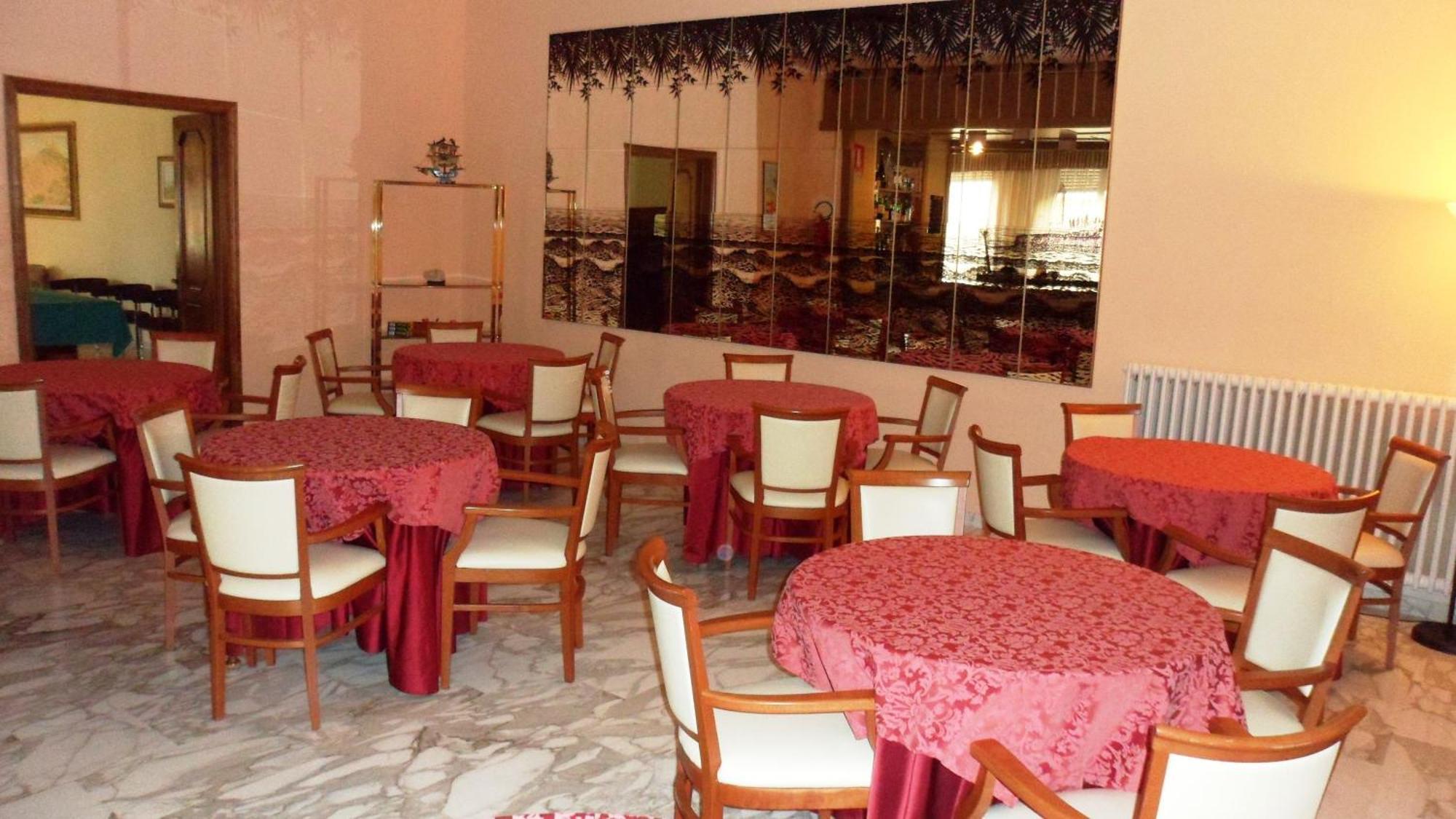 Hotel Reali Chianciano Terme Exterior foto